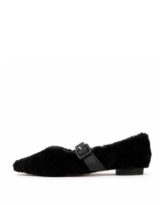 Black Shearling Flats — Muzeum