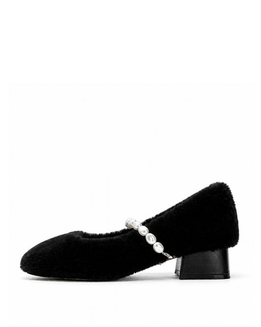 Black Pearl Flats