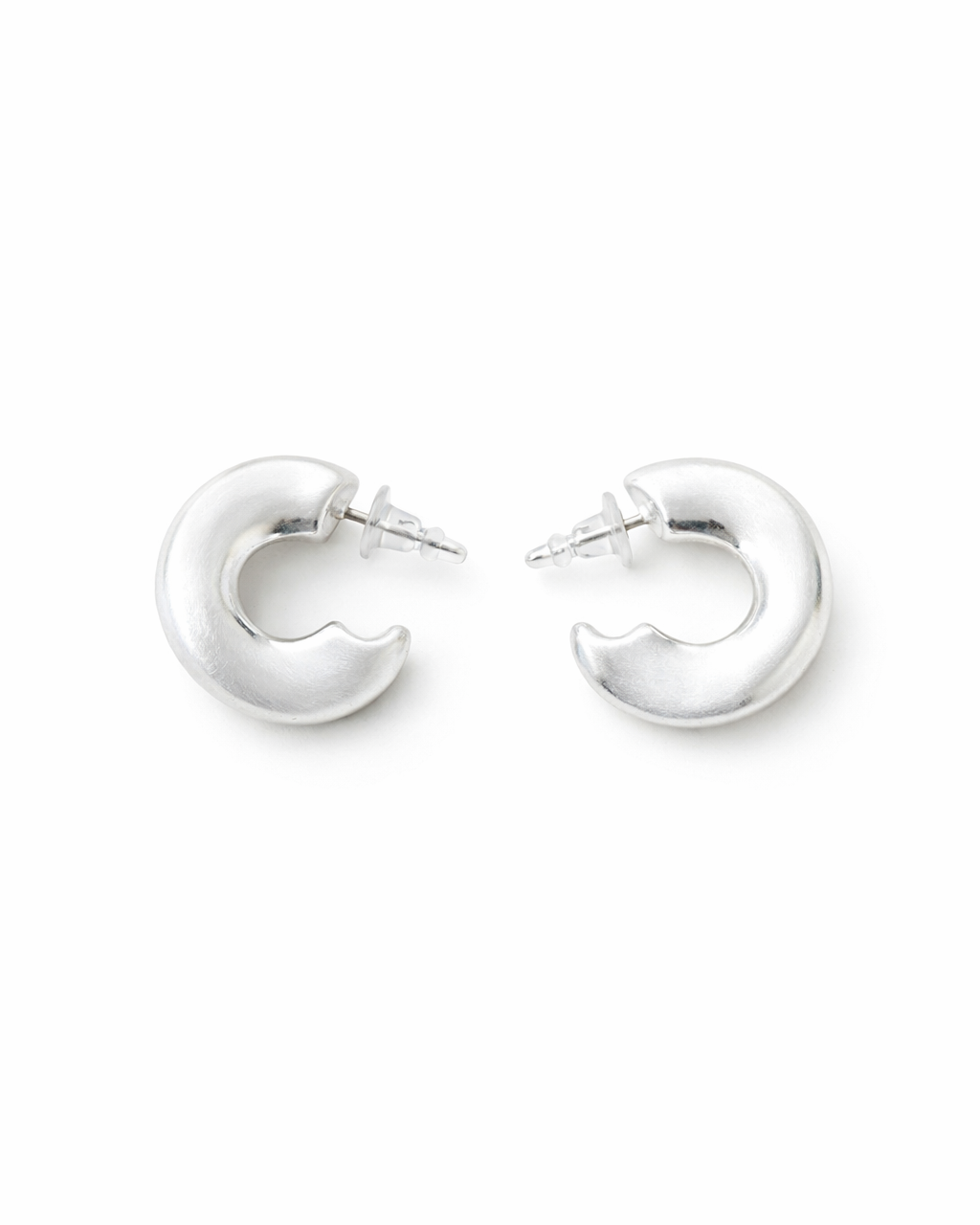 Chunky C-Hoop Earrings