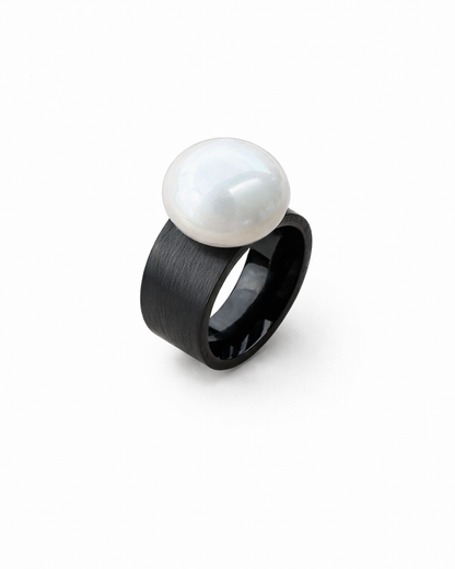 Midnight Pearl Minimalist Ring