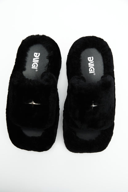 Pantolets