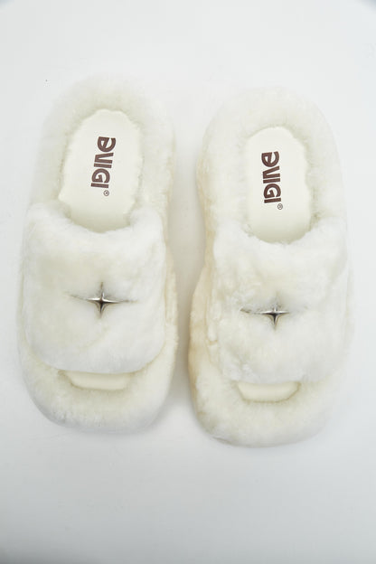 Pantolets