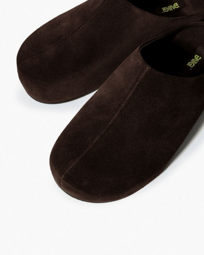 Dark chocolate suede clogs with tonal centre seam detail