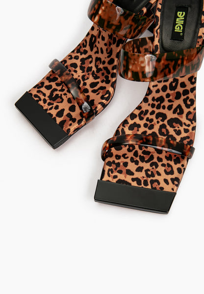 Leopard-print silicone straps and square toe detail